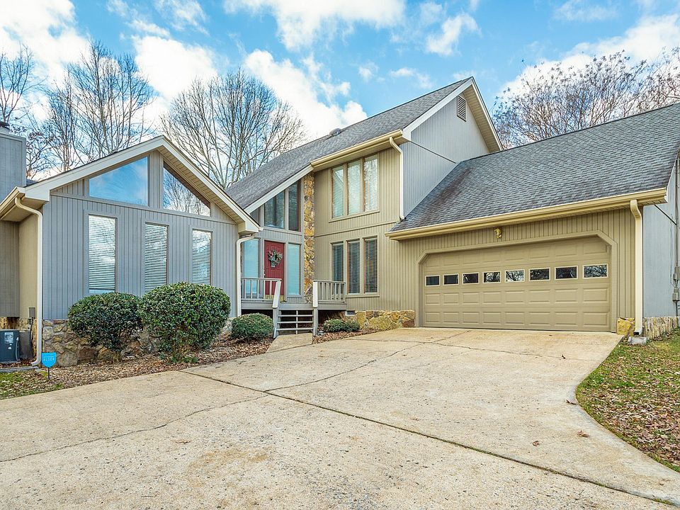 1st image of 2404 Cedar Creek Dr