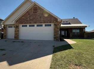 11424 NW 109th St, Yukon, OK 73099