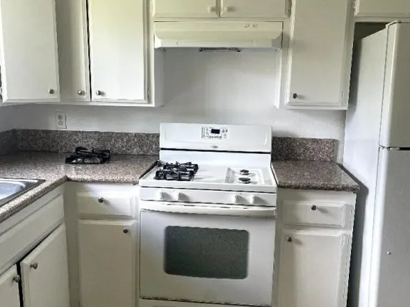 908 Cannon Ave, Bakersfield, CA 93307