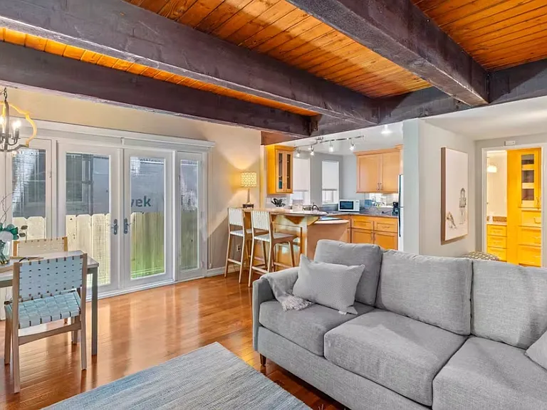 1521 Seal Way #C — Photo 8