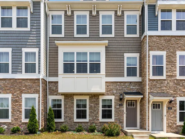 4133 Skipton Pl, White Plains, MD 20695