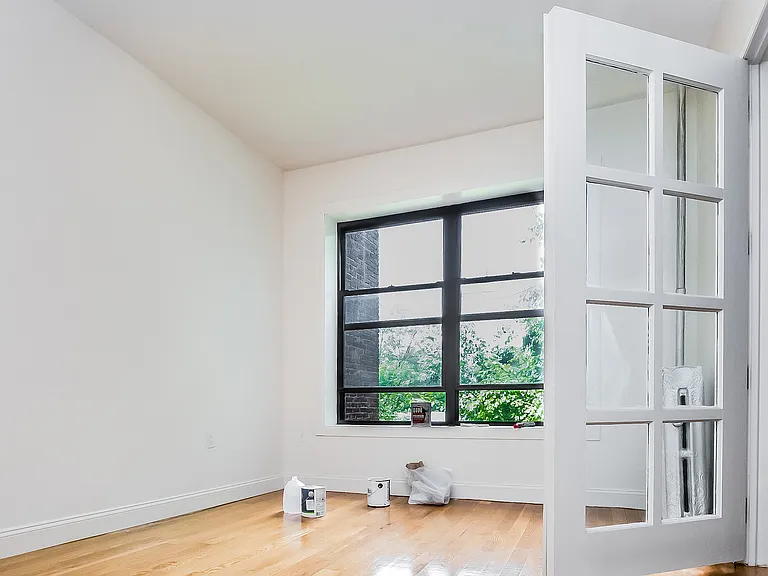 415 Saint Johns Pl #6 — Photo 9