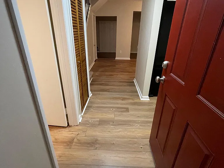 248 N Palmyra Dr — Photo 16