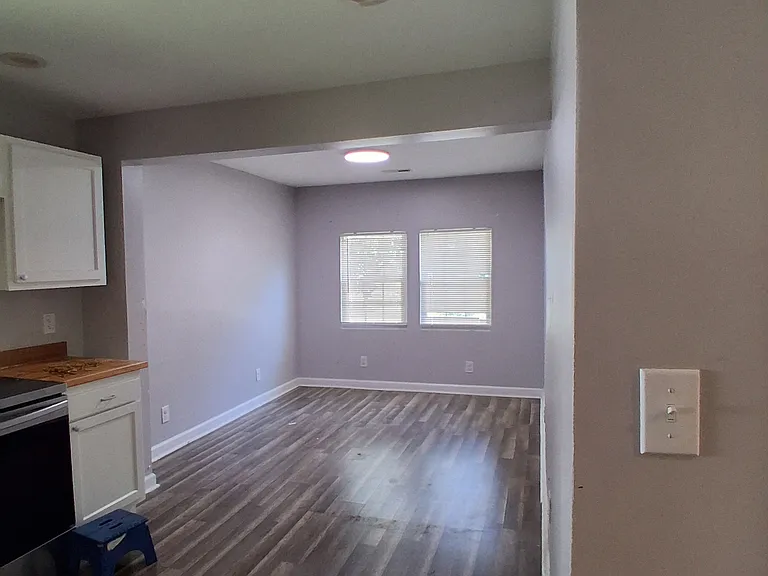 509 Craig St — Photo 9