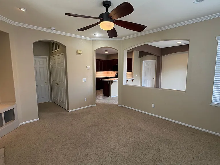 634 Sumner Way #1 — Photo 2