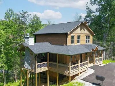 3293 Emerald Springs Loop, Pigeon Forge, TN, 37862