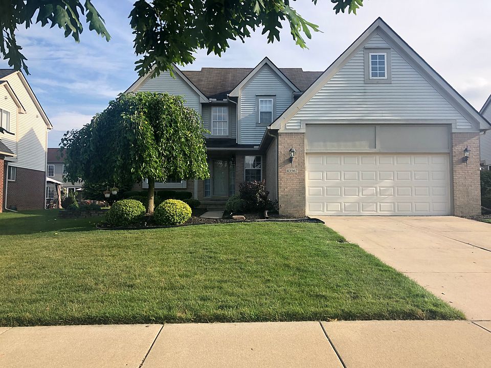 1st image of 43567 Cedarhurst Dr
