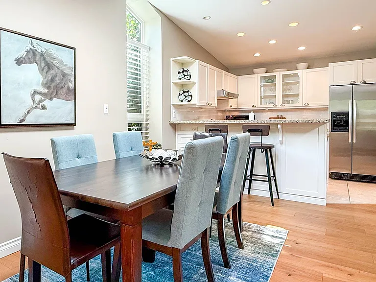 2233 Alden Ln #2233 — Photo 8