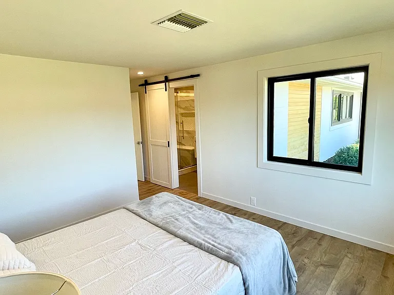 9827 Belfair Rd — Photo 14