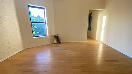 Rented by Manhattan Realty Group