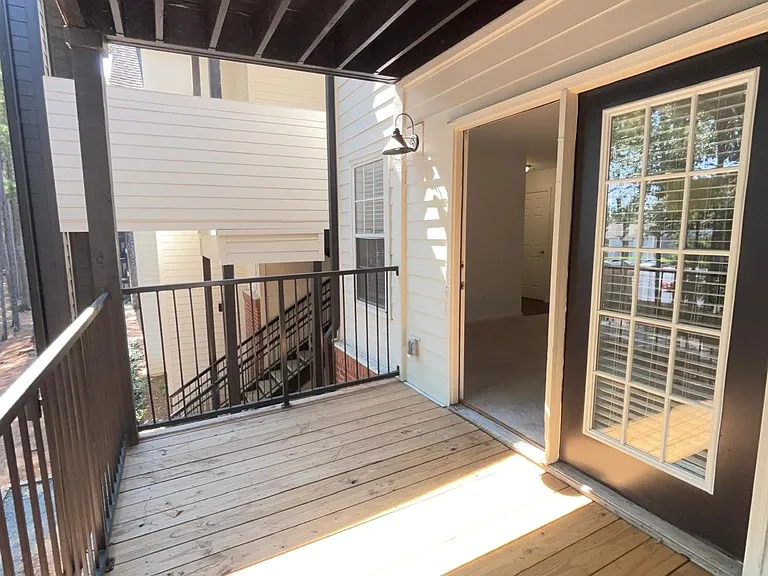 Wesley St. Claire Apartments at Lawrenceville — Photo 91