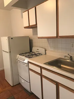 Rented by Oxford Property Group | media 12