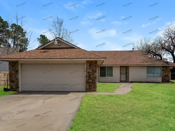 950 Twisted Oak Dr, Choctaw, OK 73020