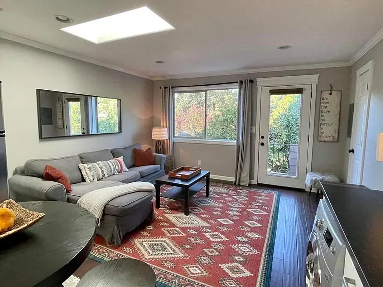 SE 34th Cir — Photo 3