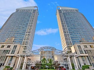 36 Lee Centre Dr #2708, Toronto, ON M1H 3K2