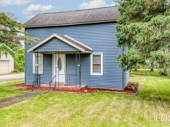 N1713 Spring St, Vulcan, MI 49892