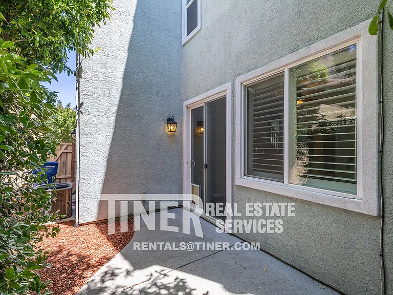 3681 Tice Creek Way — Photo 9