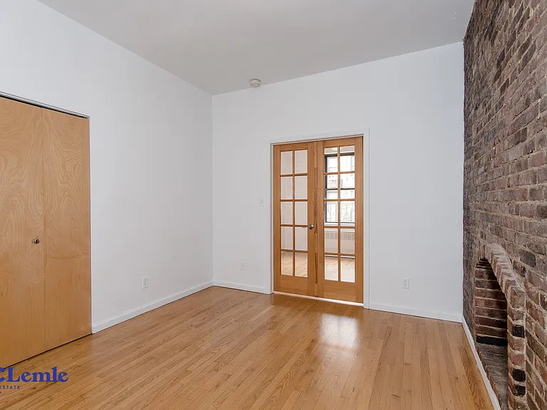 206 E 25th St #3FE — Photo 6