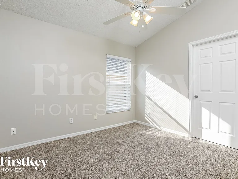 2693 Autumn Creek Cir — Photo 12