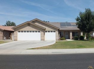 6910 Jennie Anne Ct, Bakersfield, CA 93313