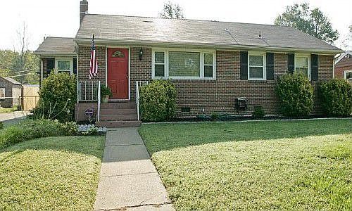 2nd image of 414 Sandston Ave