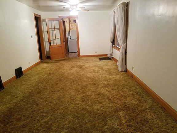 3rd image of 3439 Elmwood Ave