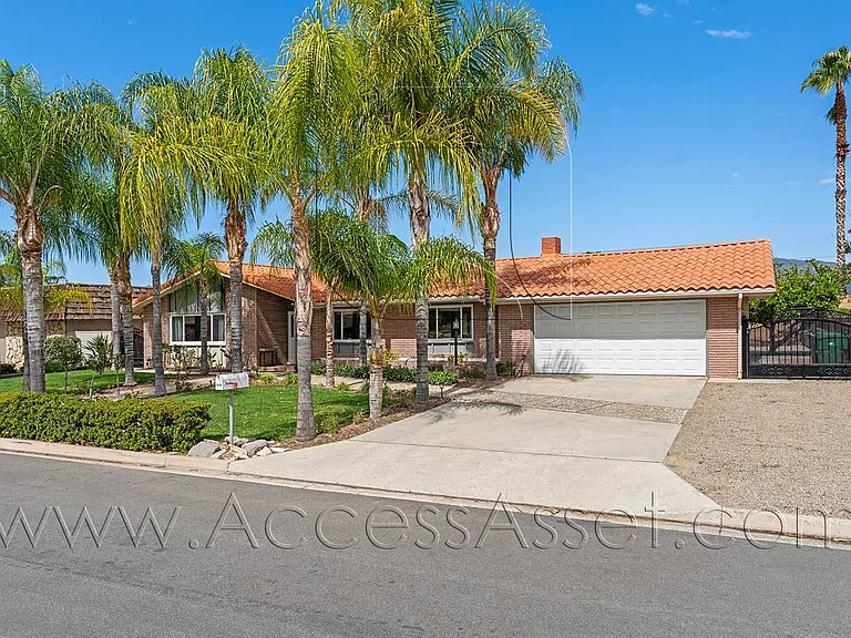 43160 San Marcos Pl — Photo 3