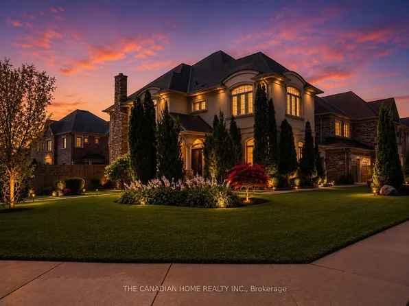84 Royal West Dr, Brampton, ON L6X 0V9