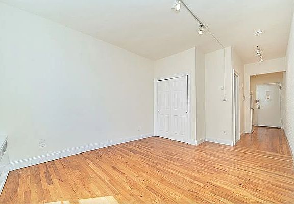 3rd image of 233 E 12th St #2