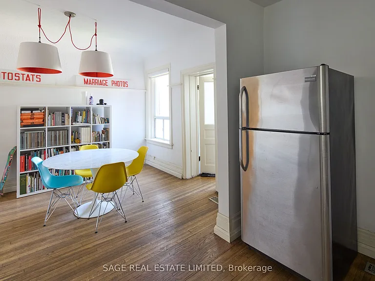 1158 College St #2 — Photo 7