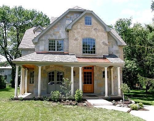 Grand Curb Appeal