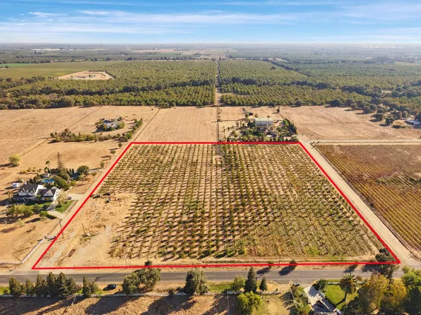 14658 E Live Oak Rd, Lodi, CA 95240