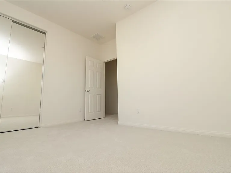 8630 Cava Dr — Photo 11