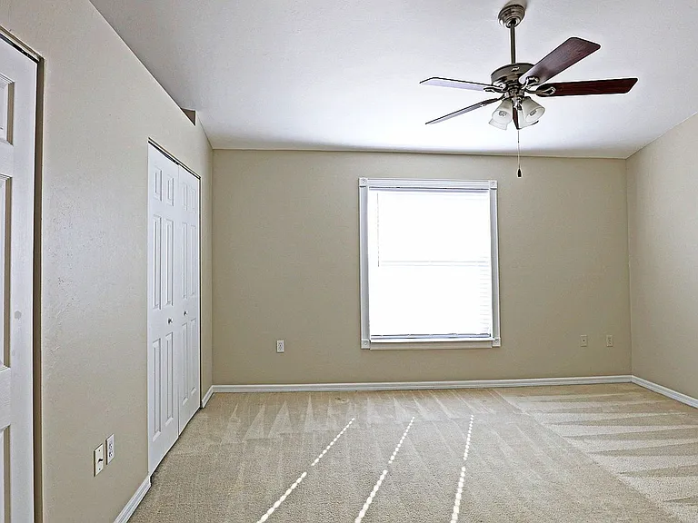 3647 Pine Oak Cir #107 — Photo 11