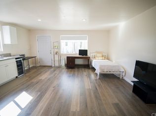 1180 S Lucerne Blvd, Los Angeles, CA 90019