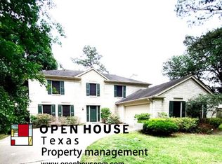 7502 Sunlight Ln, Houston, TX 77095