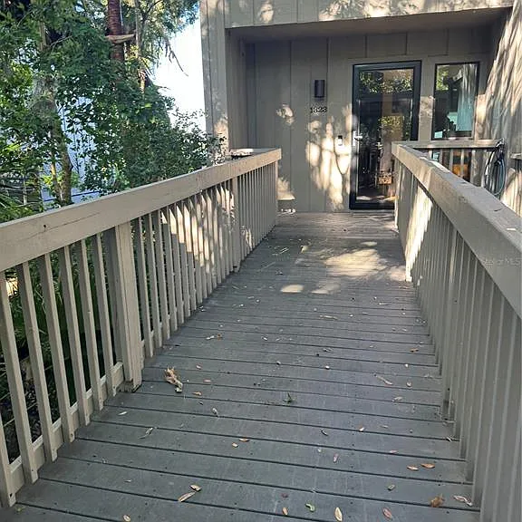 1323 Landings Dr #12 — Photo 1