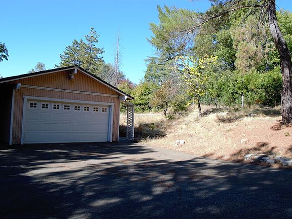 3rd image of 536 Midland Dr