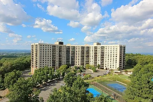 2 Claridge Dr #2AE Photo 1