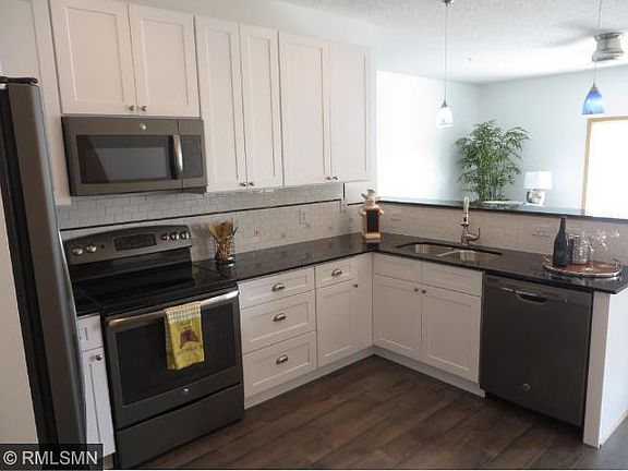 2nd image of 2686 New Century Pl E