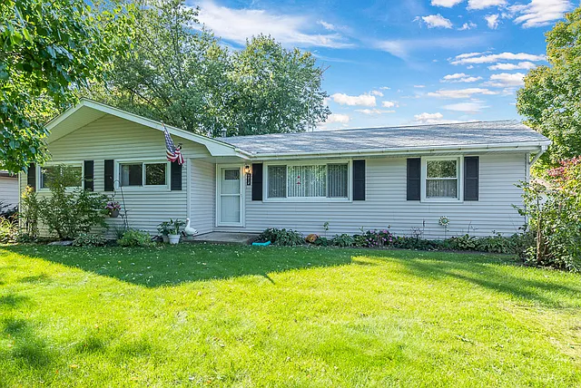 1212 Park Dr photo 1