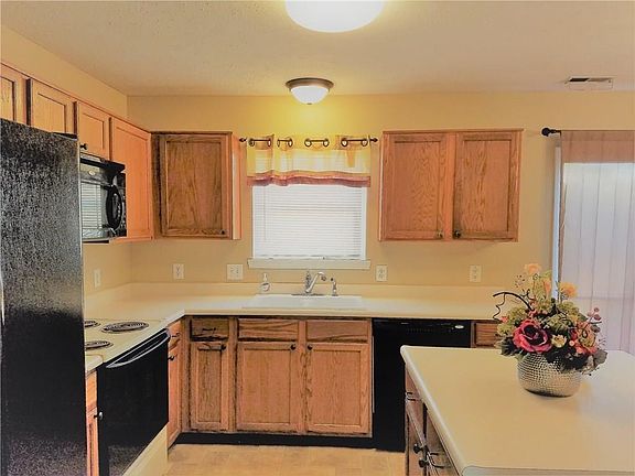 Kitchen with Island