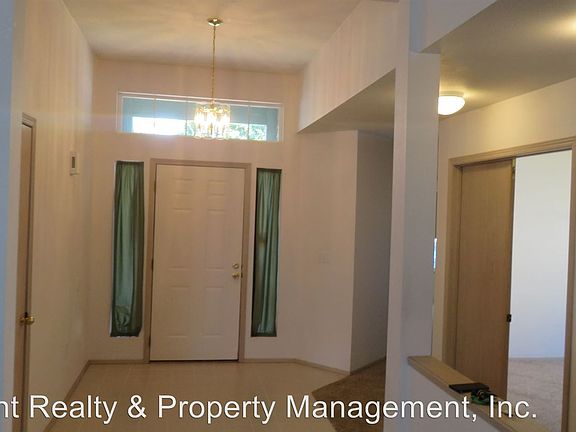2nd image of 5612 Mount Baker St SE