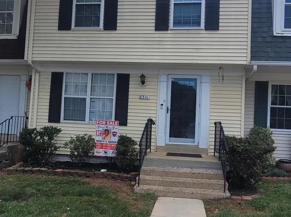 8311 Felsted Ln, Manassas, VA 20110