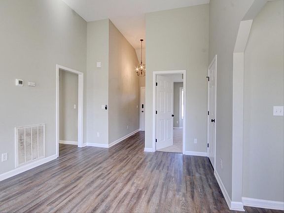 5th image of 3450 Loon Dr