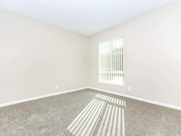 Regency Plaza Apartment Homes — Photo 47