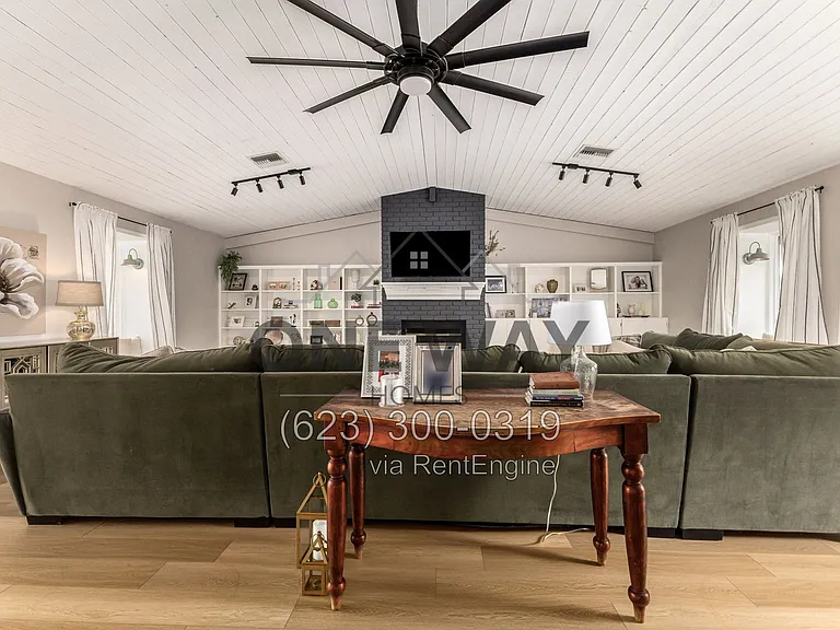 107 S Catalina St — Photo 12