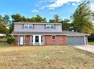 158 Oakdale Rd, Ponca City, OK 74604