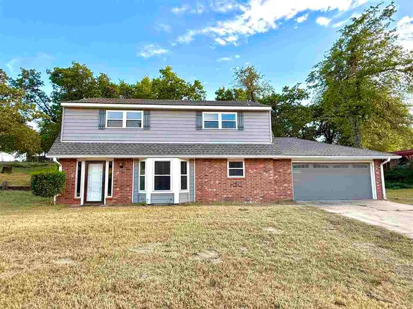 158 Oakdale Rd, Ponca City, OK 74604