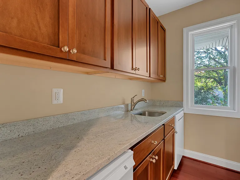 7607 Newmarket Dr — Photo 27